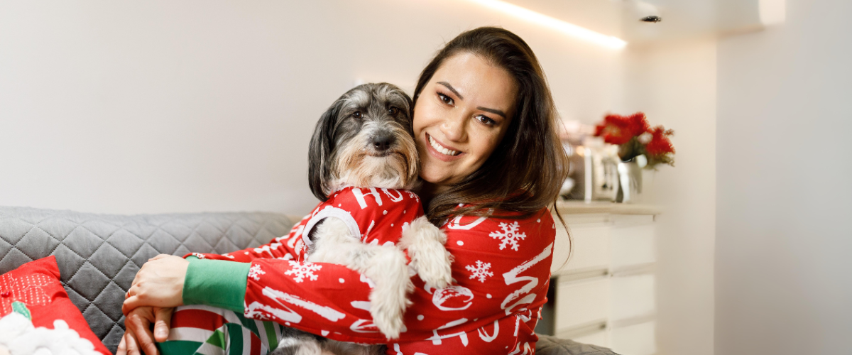 4 Ways to Include Your Dog in the Holiday Fun!